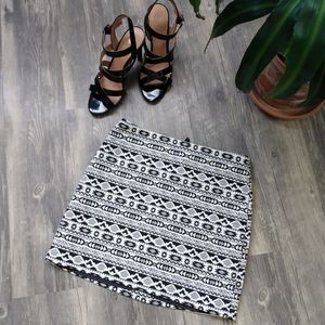 H&M Mini Aztec Print Skirt
